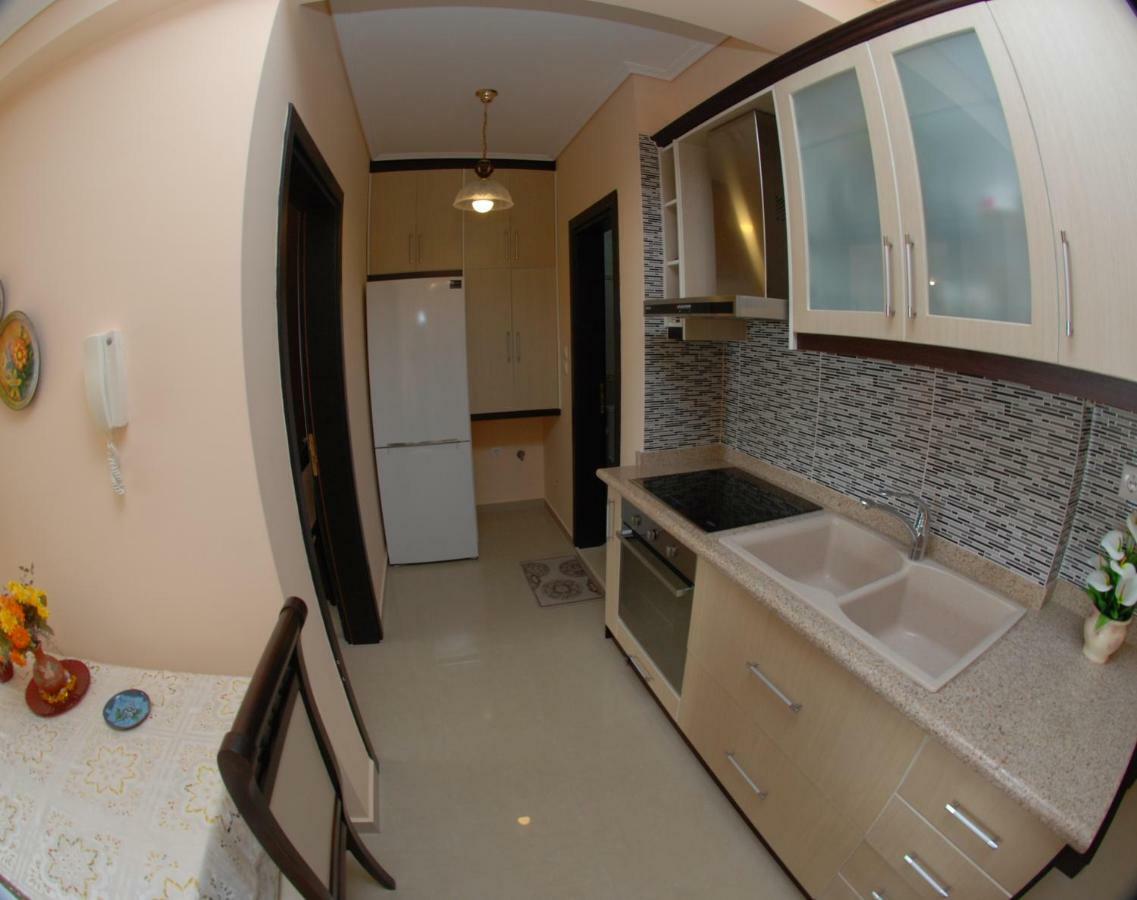 Erti'S Apartments Sarande Exterior photo