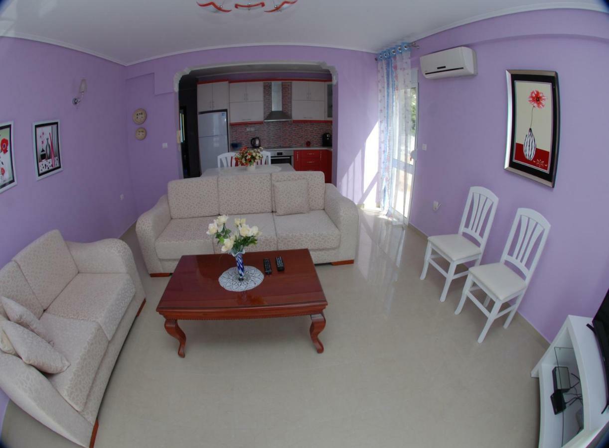 Erti'S Apartments Sarande Exterior photo